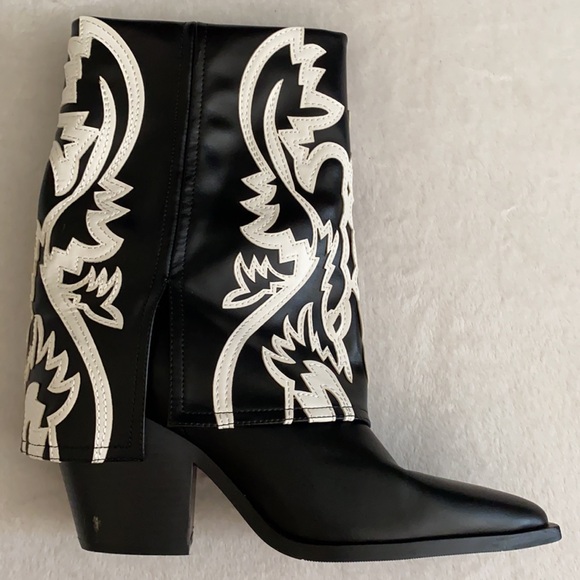 Azalea Wang | Esperanza Faux Leather Fold Over Cowboy Boot Booties Black/White 9 - Picture 10 of 16